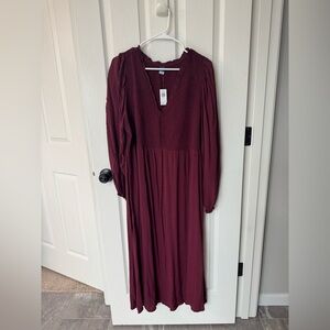 Old Navy Women’s Maternity Dress